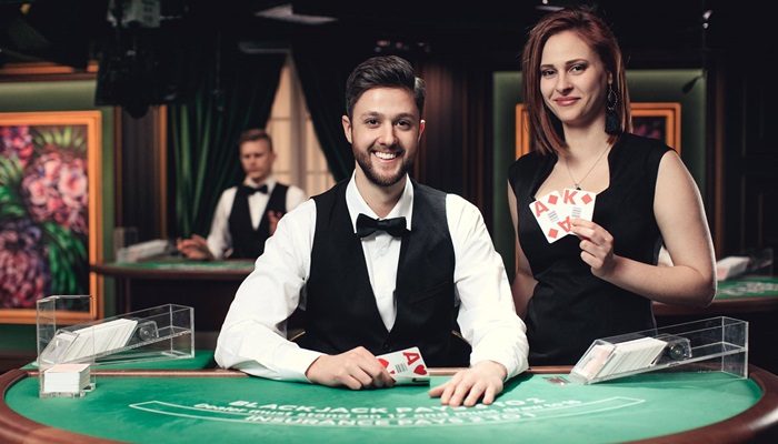 Learn How To Be Rich Playing Table Games Online