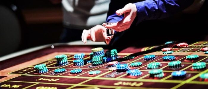 Why online gambling is gaining popularity?