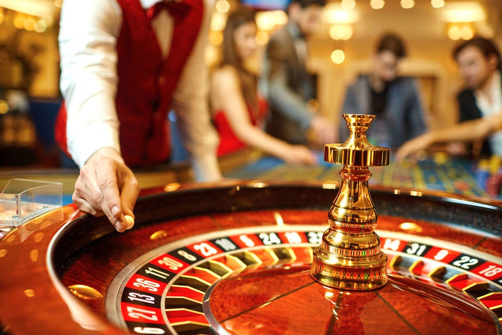 Why I Prefer a Real Online Casino to an Internet-Based One