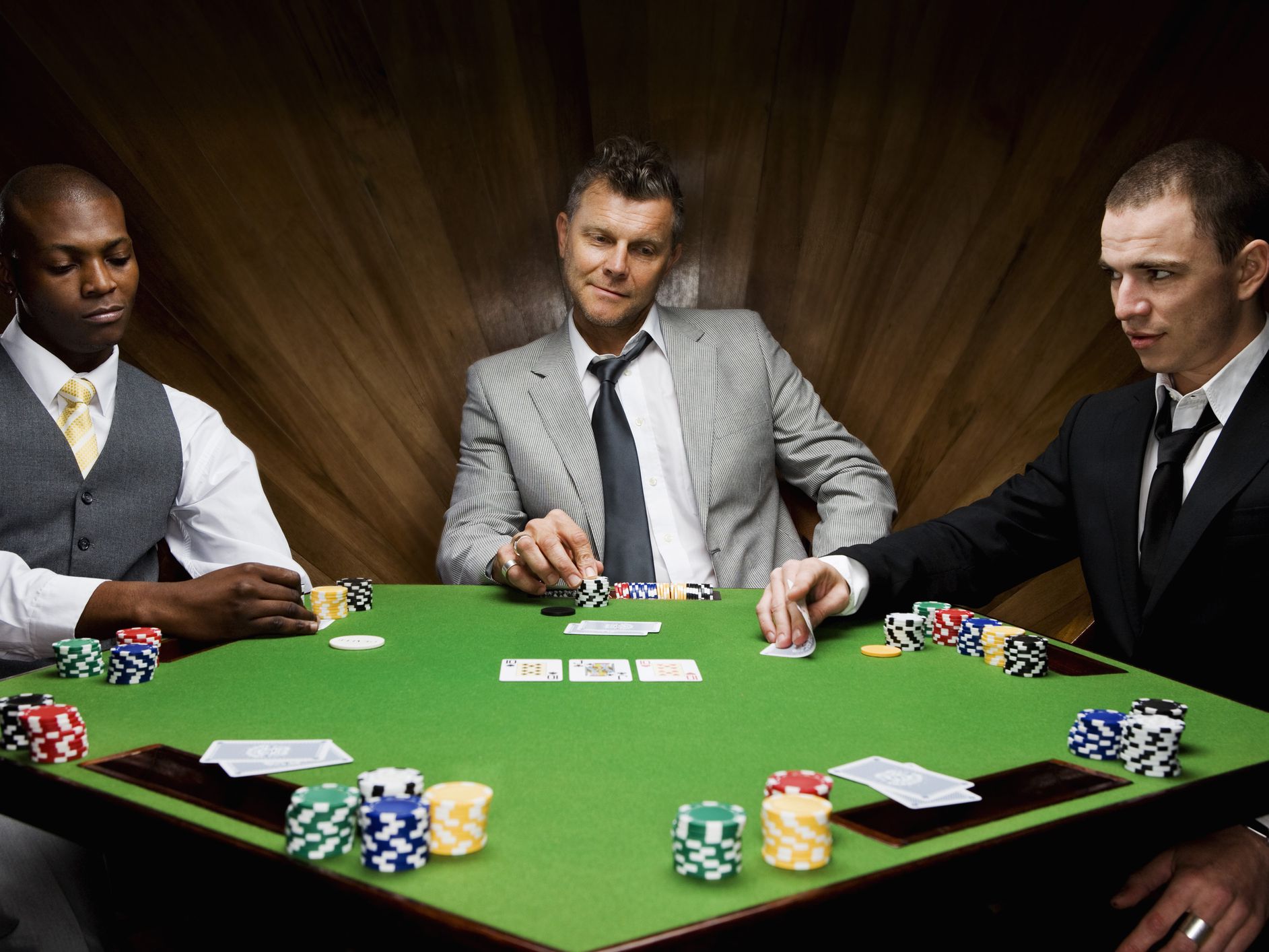 Interested in gambling online? What do you need to know?