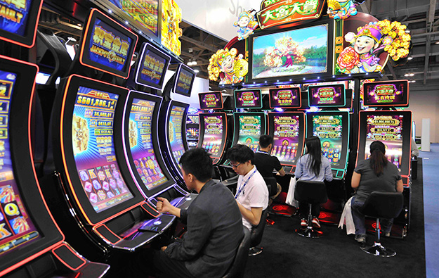 5 Reasons Why Web Slots Are Taking Over Online Gambling