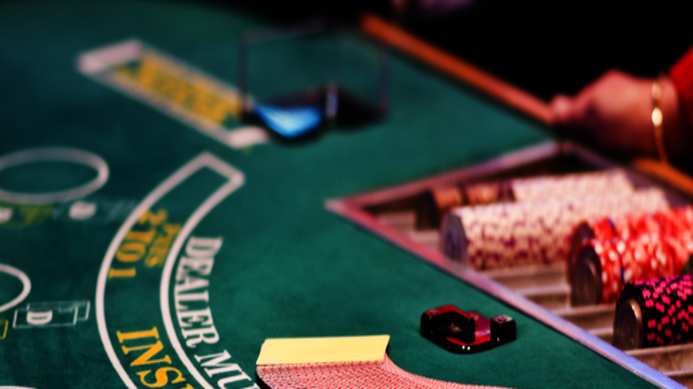 Winning Streaks and Losing Skids: How to Manage Your Casino Bankroll Like a Pro